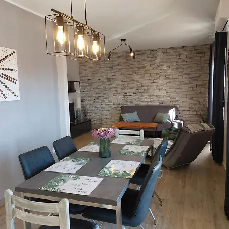 Family Cathy * Galižana